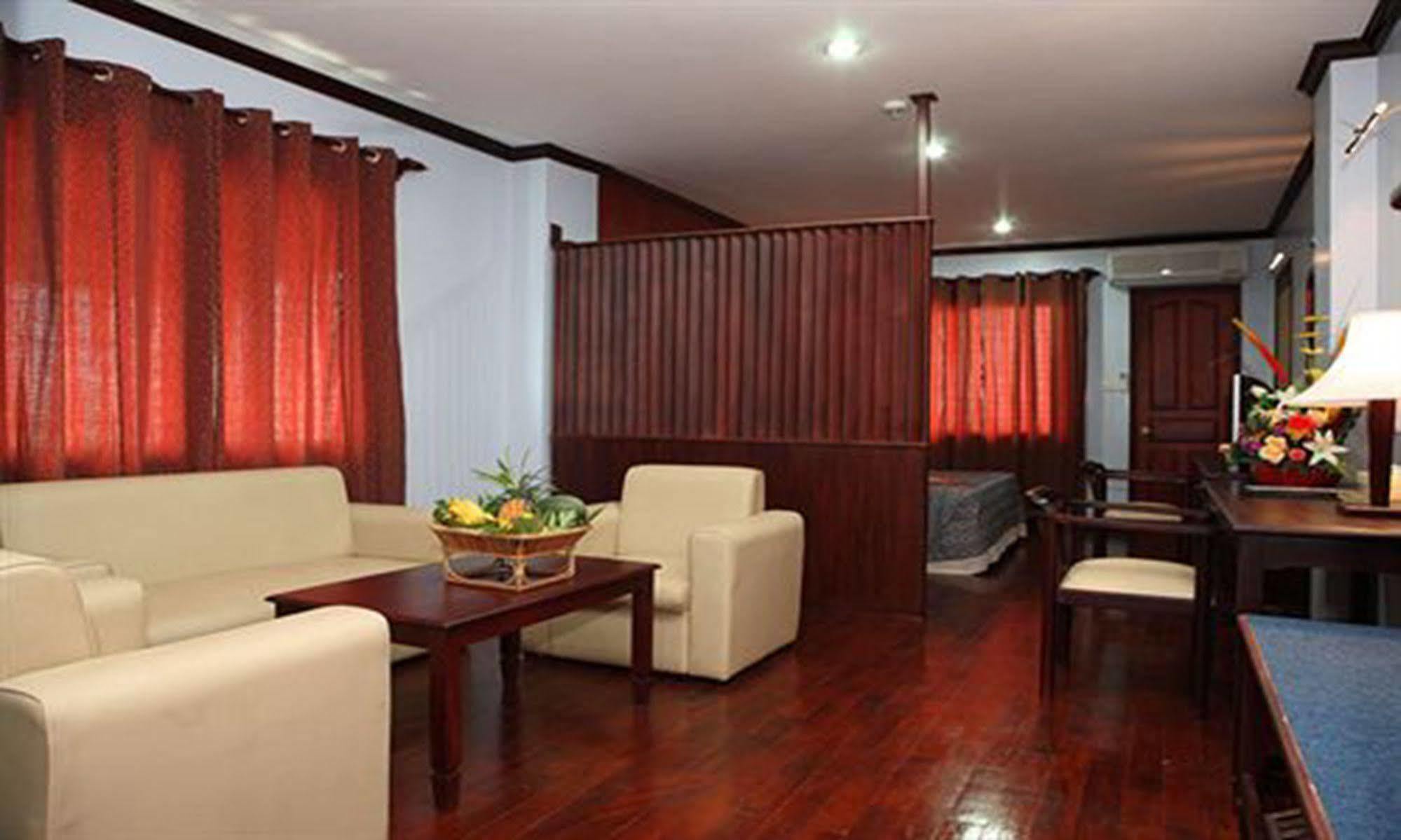Vansana Riverside Hotel Вьентьян Экстерьер фото