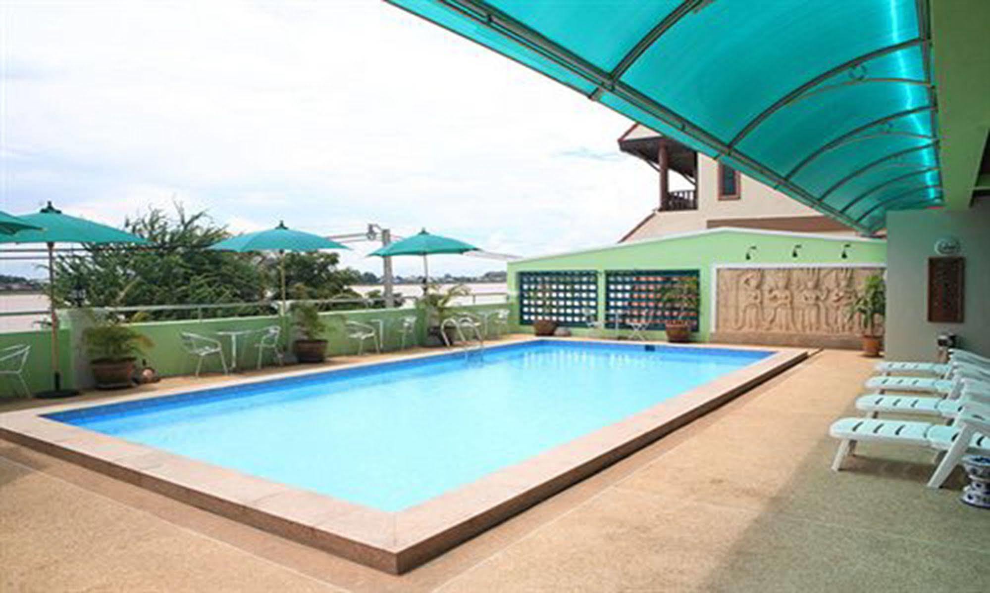 Vansana Riverside Hotel Вьентьян Экстерьер фото